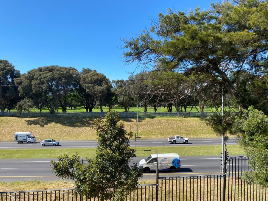 To Let 2 Bedroom Property for Rent in Rondebosch Western Cape
